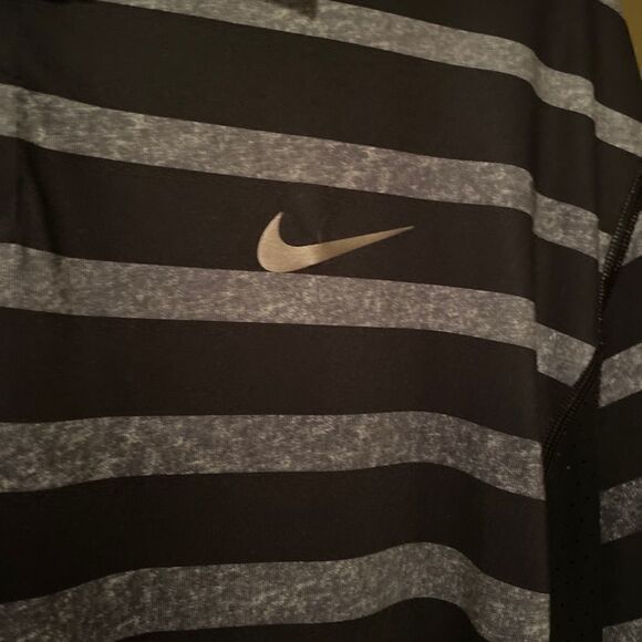 Nike Tiger Woods Striped Golf Polo - Picture 3 of 12